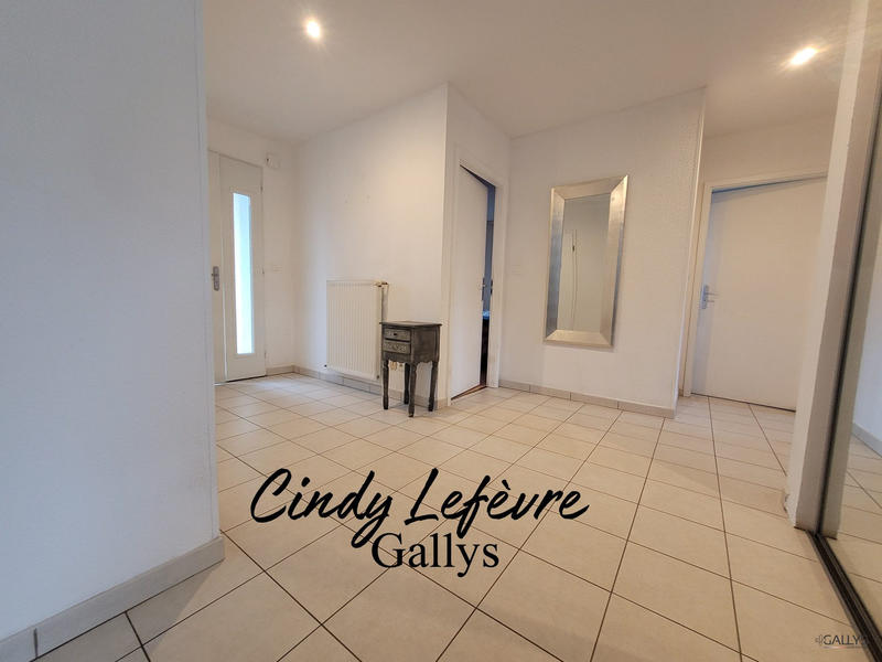 Maison - 94 m² - 5 pièces