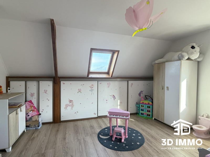 Maison - 105 m² - 5 pièces