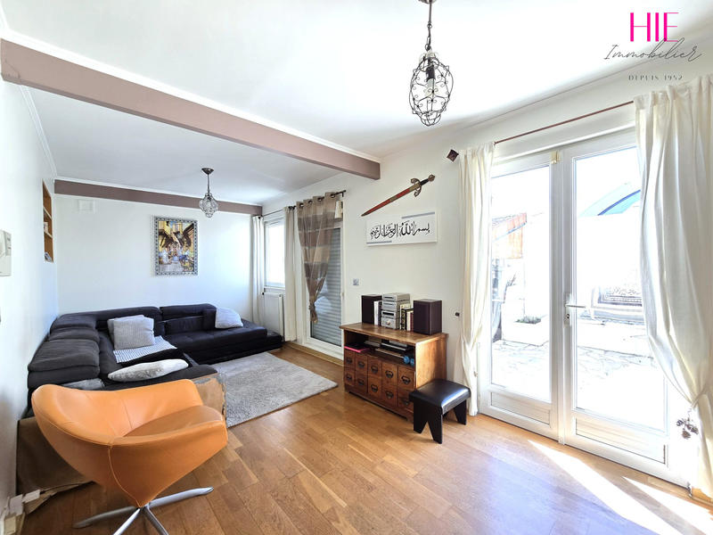 Maison - 80 m² - 5 pièces