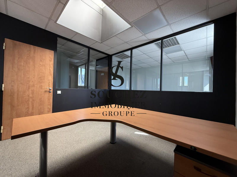 Bureau - 170 m² - 10 pièces