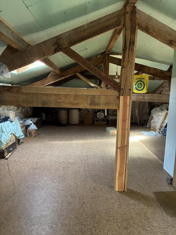 Maison de village - 150 m² - 2 pièces