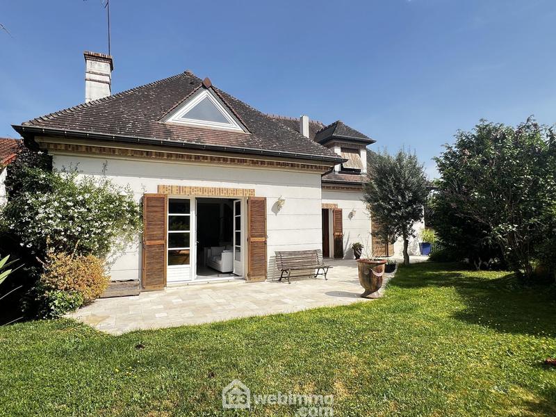 Maison - 190 m² - 6 pièces
