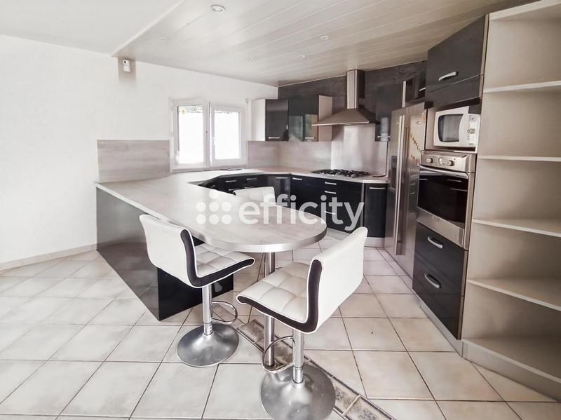 Maison - 158 m² - 6 pièces