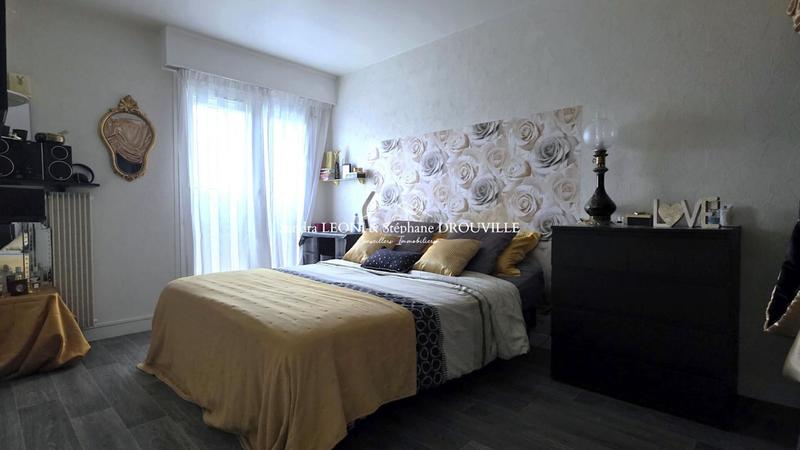 Appartement - 93 m² - 5 pièces