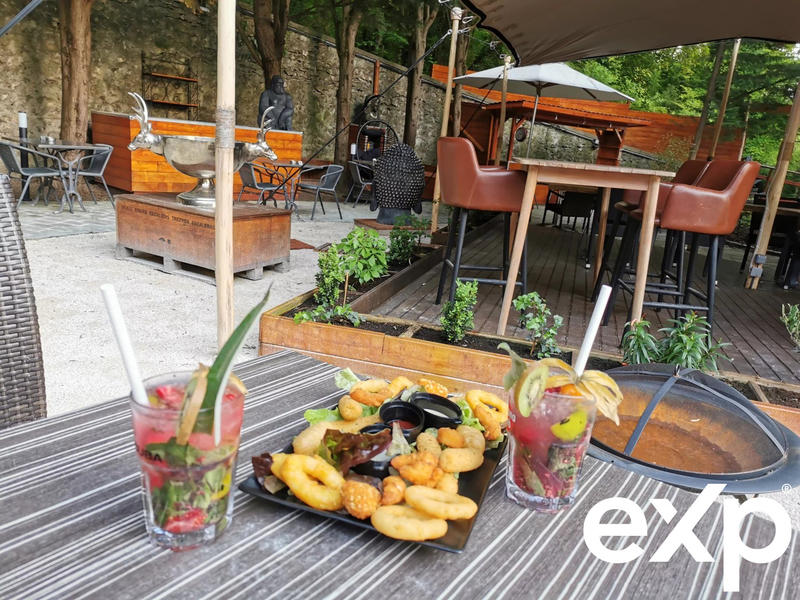 Fonds de commerce - 1 234 m²