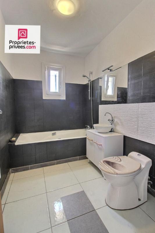 Maison - 104 m² - 4 pièces