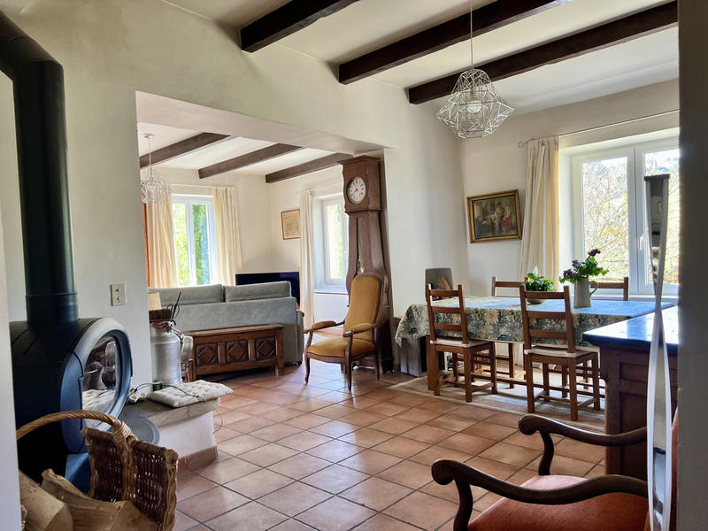 Mas - 182 m² - 9 pièces