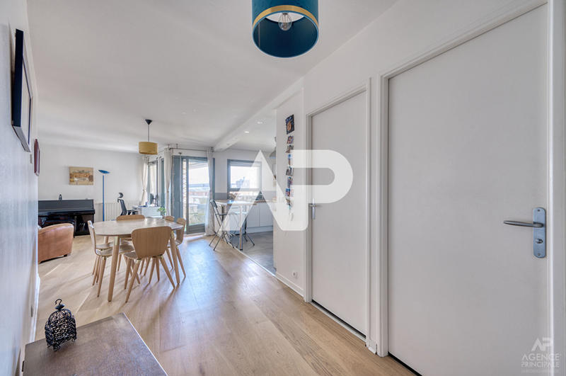 Appartement - 86 m² - 3 pièces
