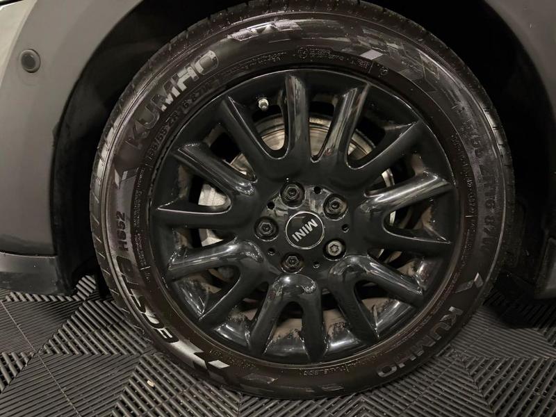 Mini 5 portes Hatch F55 Lci II Cooper 136 ch Dkg7 Edition Premium Plus