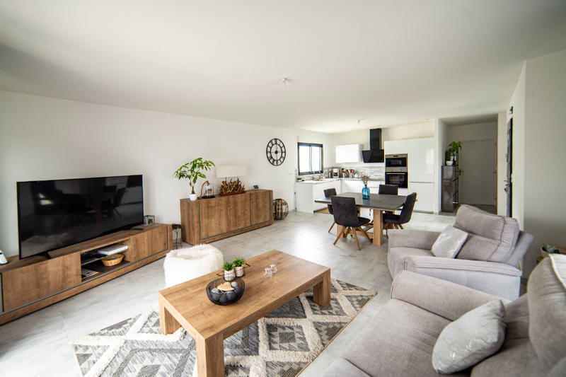 Maison - 96 m² - 4 pièces