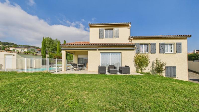 Pavillon - 133 m² - 6 pièces