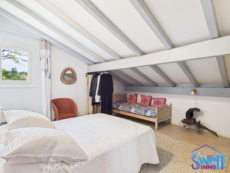 Maison traditionnelle - 140 m² - 6 pièces