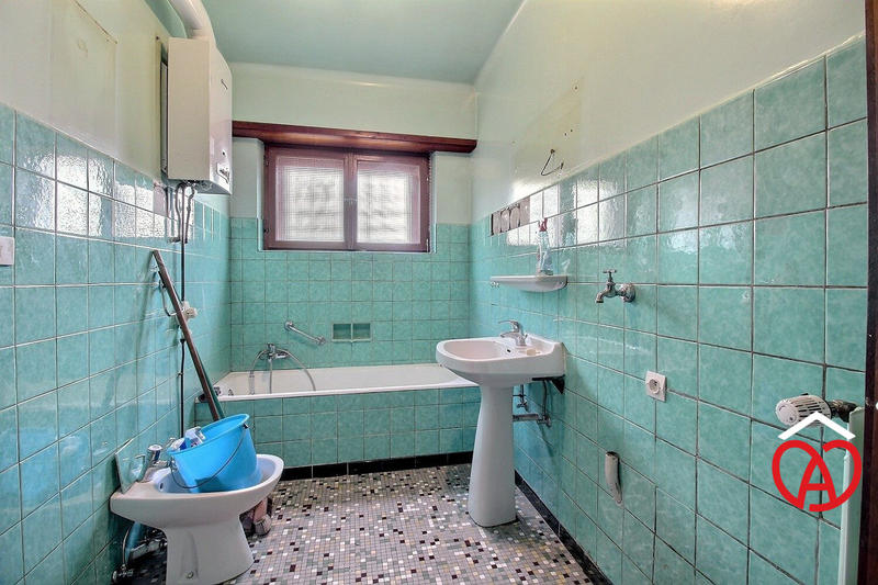 Maison - 95 m² - 4 pièces