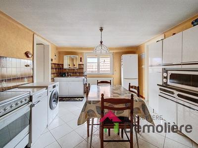 Maison - 210 m² - 10 pièces