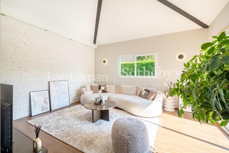 Maison - 158 m² - 6 pièces