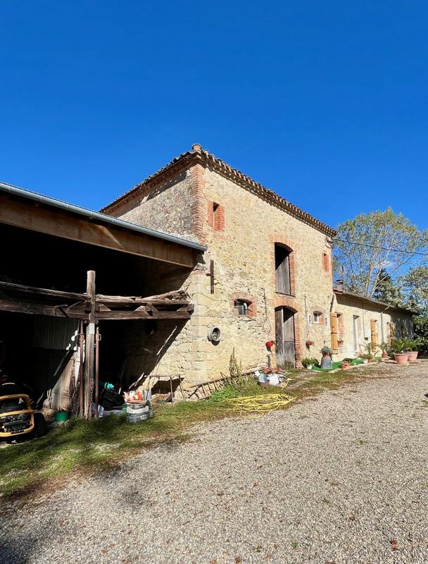 Maison - 204 m² - 6 pièces