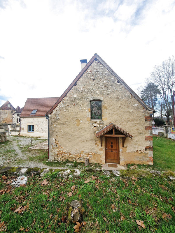 Maison - 223 m² - 7 pièces