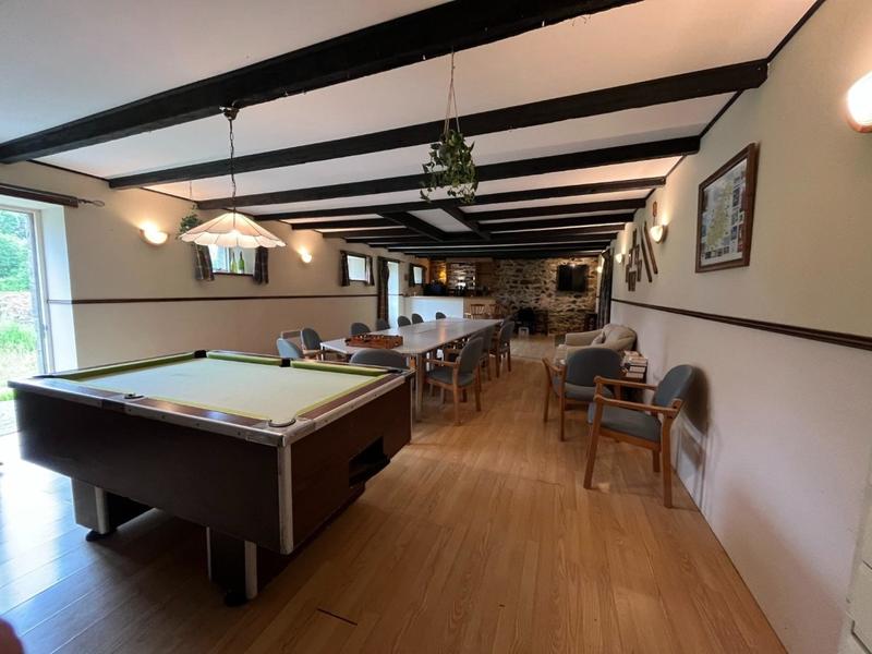 Maison - 670 m² - 28 pièces