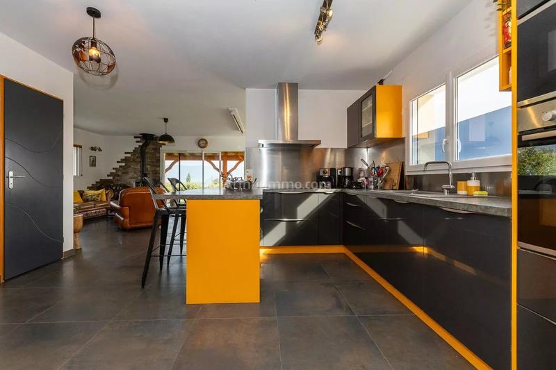 Maison - 125 m² - 5 pièces