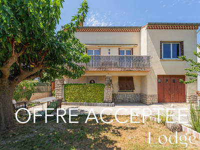 Maison - 93 m² - 5 pièces