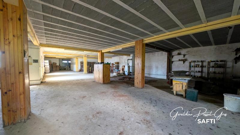 Maison - 177 m² - 7 pièces