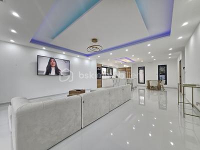 Maison - 137 m² - 5 pièces