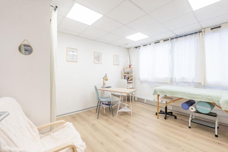 Bureau - 110 m² - 5 pièces