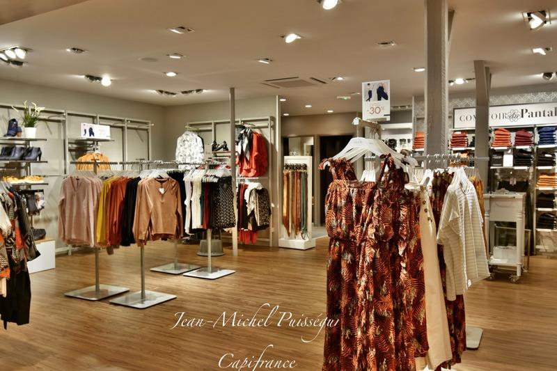 Local commercial - 200 m² - 3 pièces