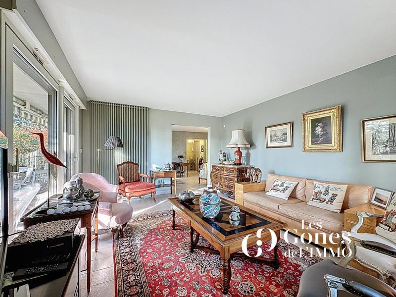 Appartement - 148 m² - 7 pièces