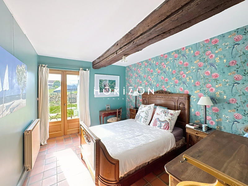 Maison ancienne - 200 m² - 7 pièces