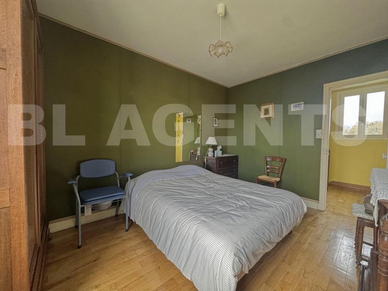 Maison - 250 m² - 4 pièces