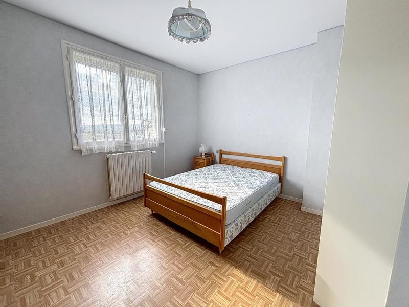 Maison - 184 m² - 7 pièces