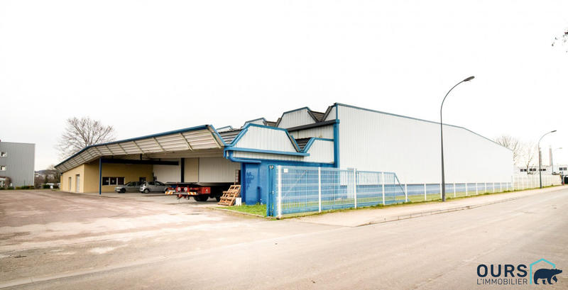 Local d'activités - 3 383 m²