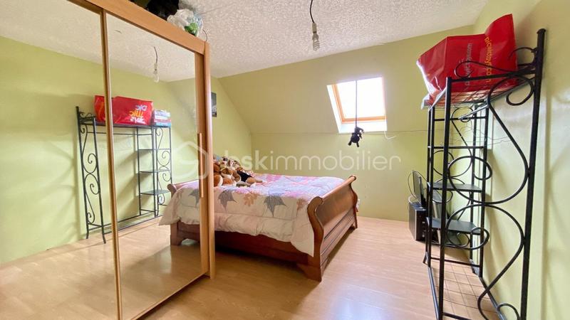 Maison en pierre - 200 m² - 9 pièces