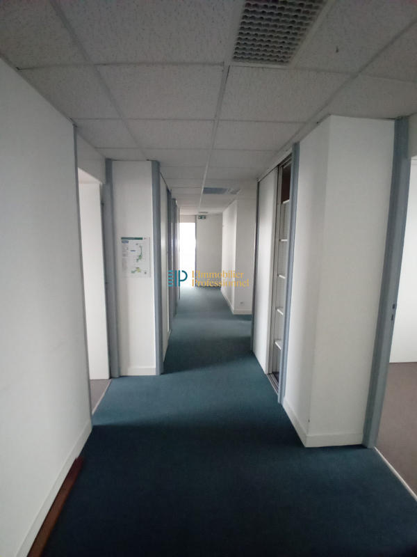Bureau - 260 m² - 15 pièces