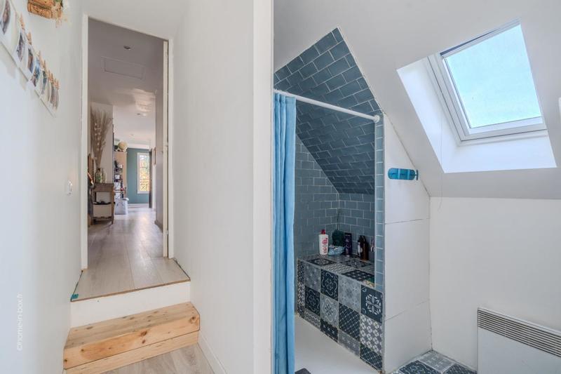 Maison - 170 m² - 8 pièces