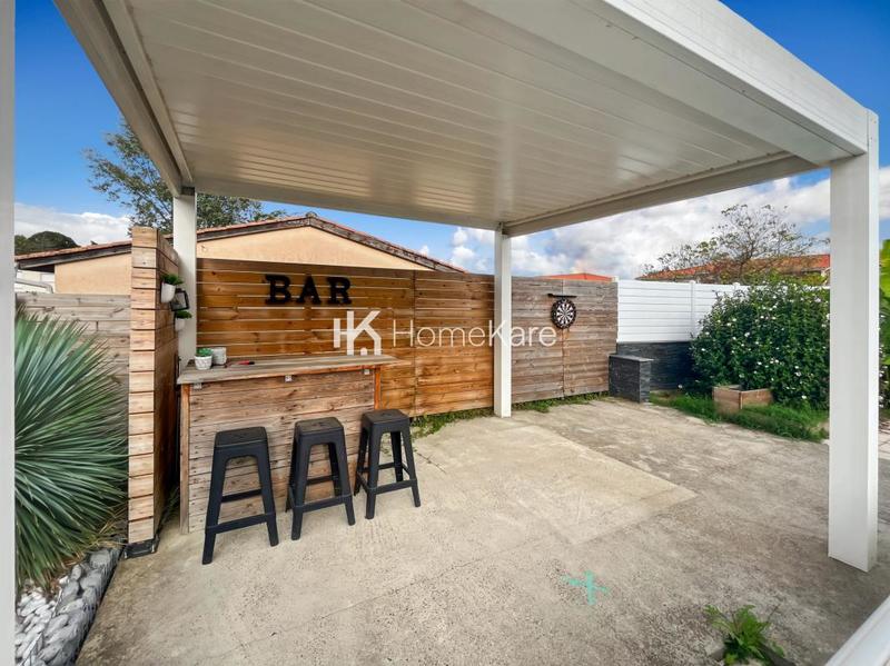 Maison - 200 m² - 8 pièces