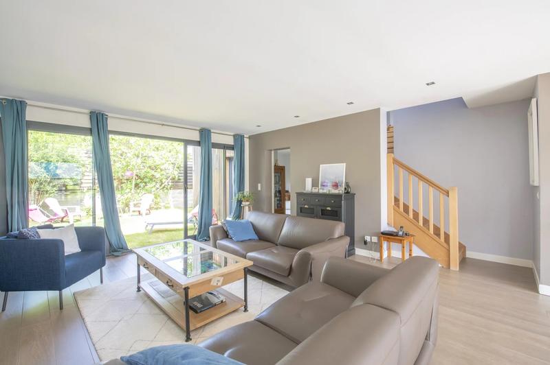 Maison - 142 m² - 6 pièces