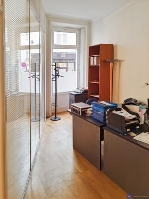 Bureau - 99 m² - 4 pièces