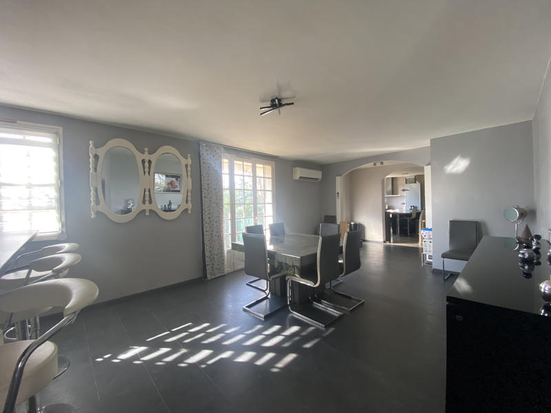 Maison - 115 m² - 5 pièces