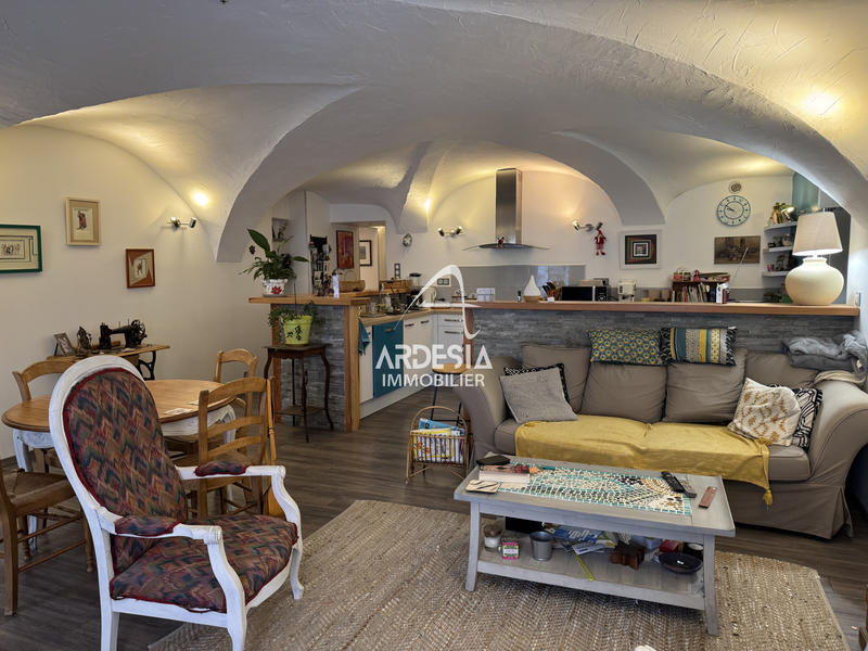 Appartement - 85 m² - 4 pièces