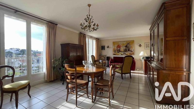 Appartement - 90 m² - 5 pièces