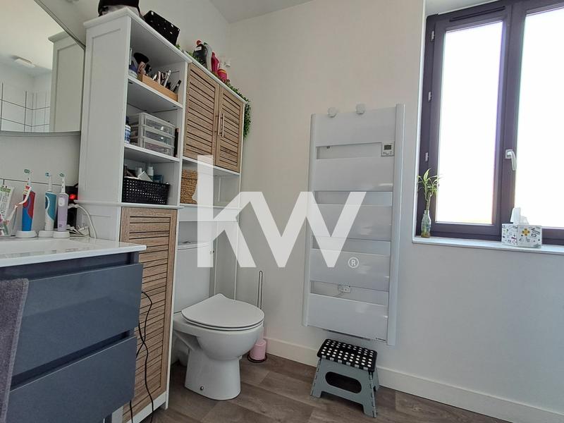 Maison - 180 m² - 8 pièces