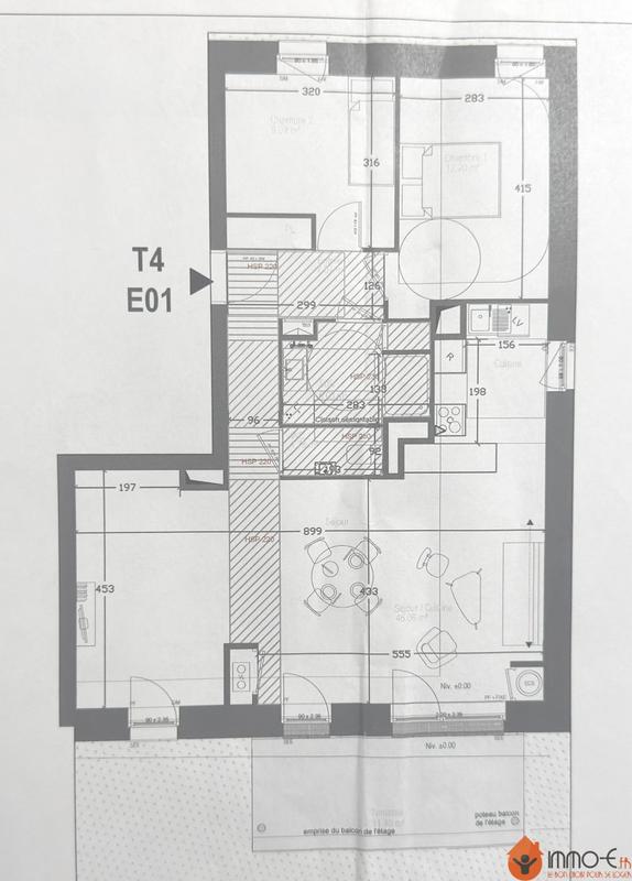 Appartement - 82 m² - 3 pièces
