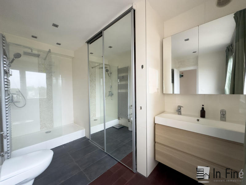 Appartement - 105 m² - 5 pièces