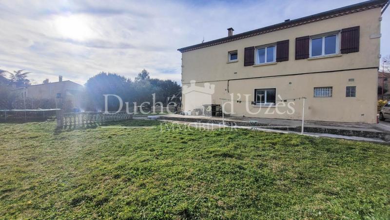 Maison - 195 m² - 9 pièces