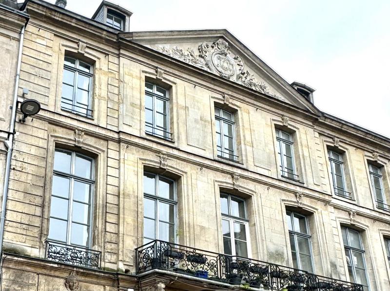 Appartement - 147 m² - 5 pièces