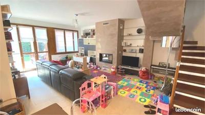 Villa - 176 m² - 6 pièces