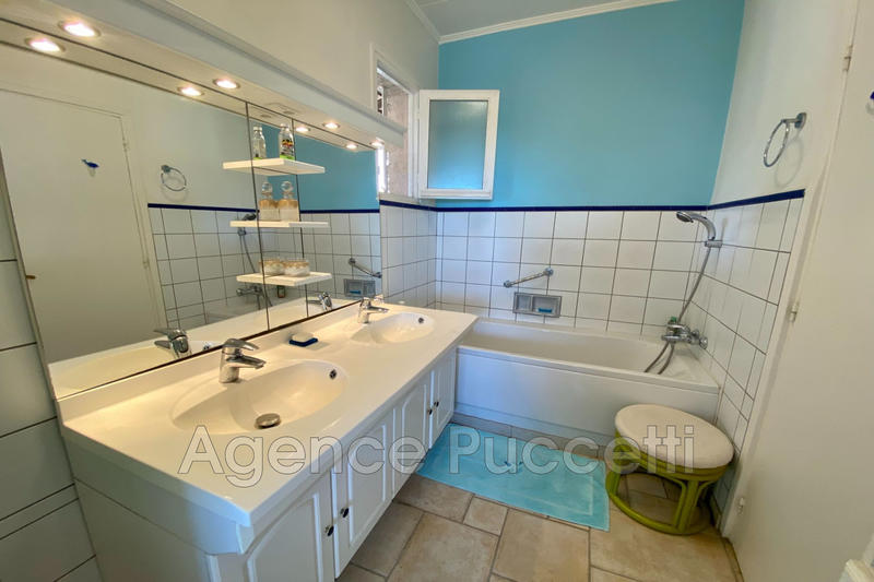 Maison - 130 m² - 4 pièces