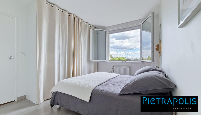 Appartement - 120 m² - 5 pièces